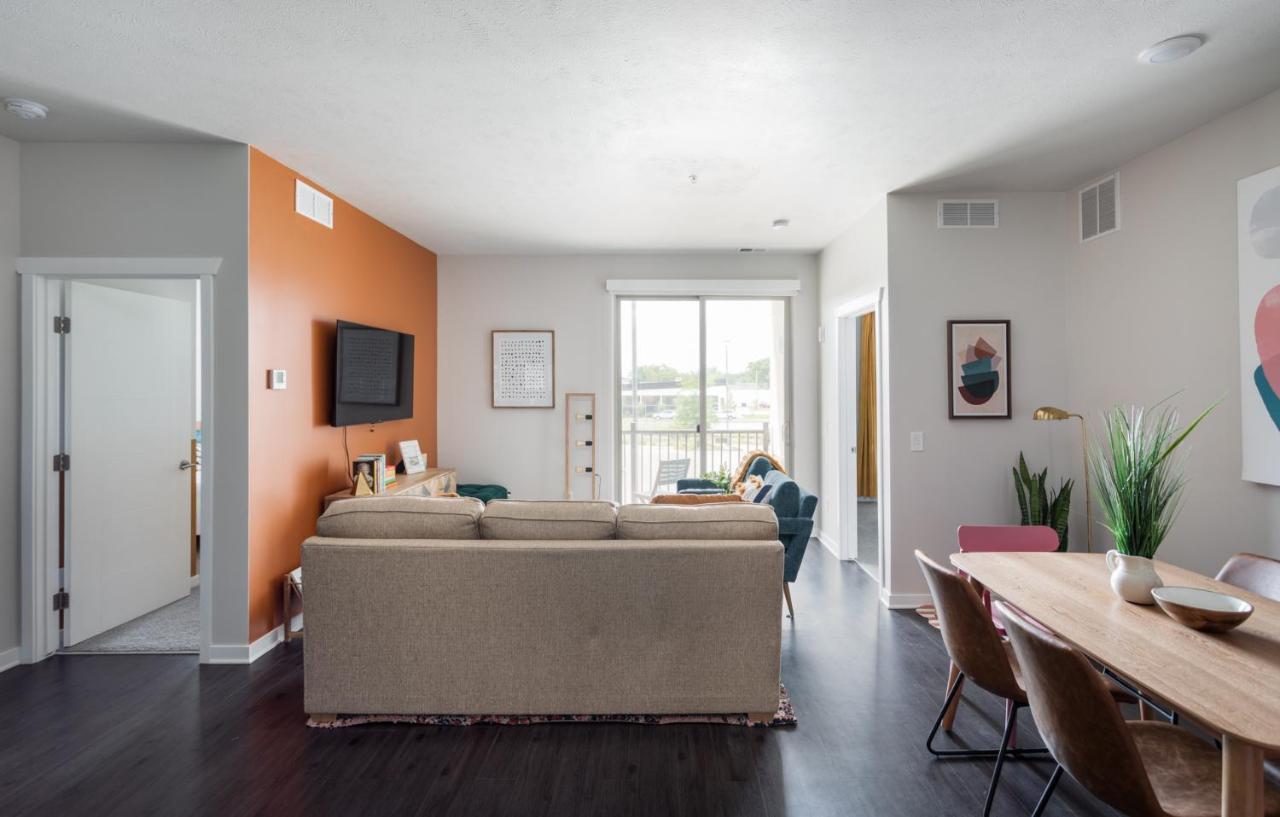 New Happy Trail 2Br Condo Close To Downtown トラバーズ・シティ エクステリア 写真