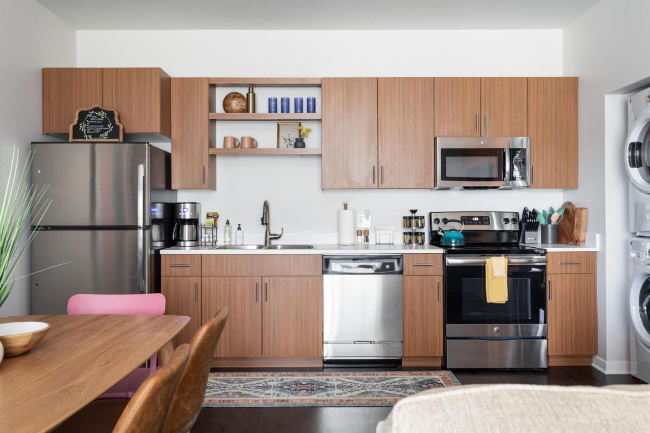 New Happy Trail 2Br Condo Close To Downtown トラバーズ・シティ エクステリア 写真